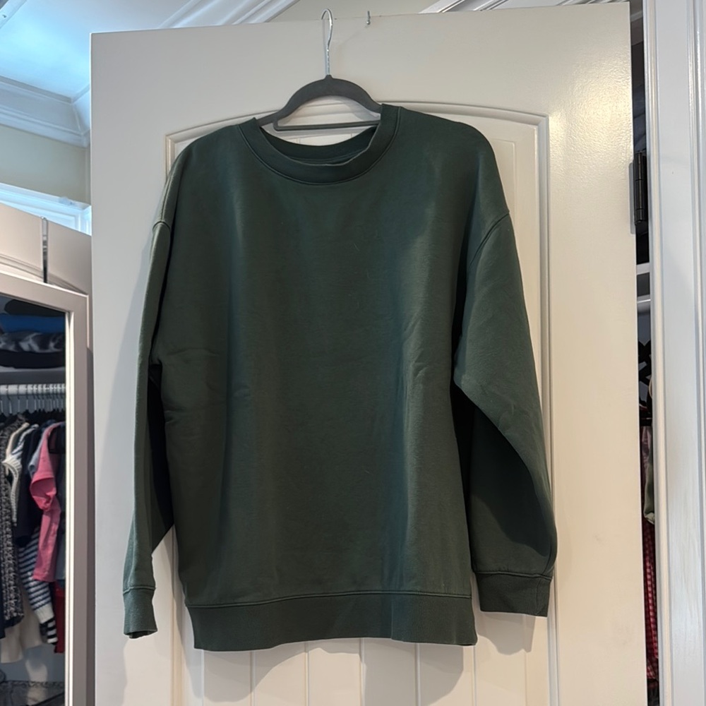Universal Thread Dark Green Sweatshirt